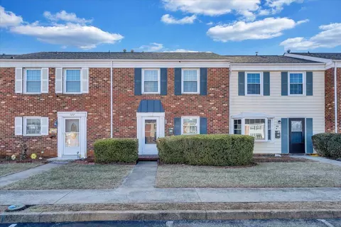 124 Southampton Dr, Vinton, VA 24179