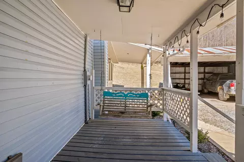 5679 Berry Patch Ln, Elliston, VA 24087 photo 7