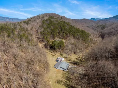 5679 Berry Patch Ln, Elliston, VA 24087 photo 52