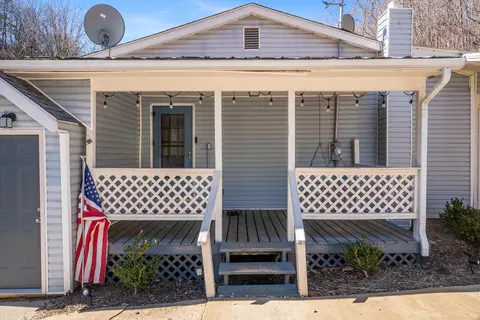 5679 Berry Patch Ln, Elliston, VA 24087 photo 6