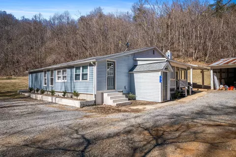 5679 Berry Patch Ln, Elliston, VA 24087 photo 5