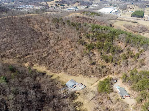 5679 Berry Patch Ln, Elliston, VA 24087 photo 46