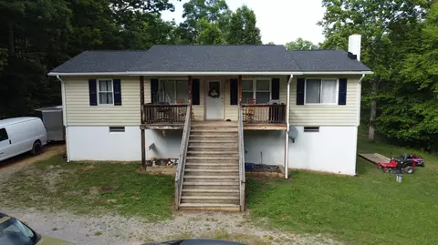 2902 Bacchus Ln, Elliston, VA 24087
