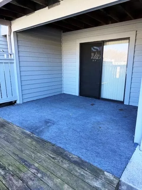 2425 Post Oak Rd, Salem, VA 24153 photo 2