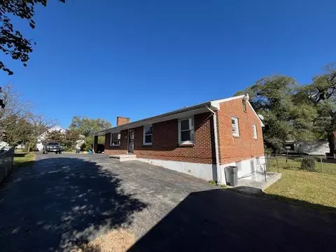1910 Mercer Ave NW, Roanoke, VA 24017