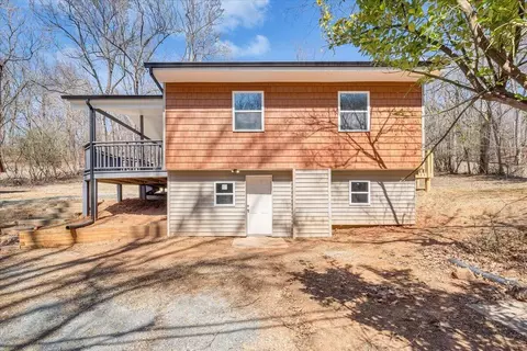 Exterior - 2214 Brookside Ln SE, Roanoke, VA 24014 photo 16 of 17
