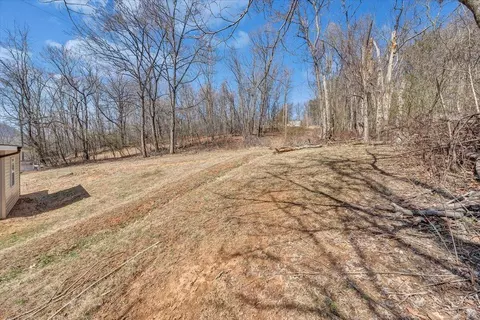 Exterior - 2214 Brookside Ln SE, Roanoke, VA 24014 photo 6 of 17