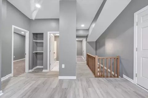 Entry Way - 2214 Brookside Ln SE, Roanoke, VA 24014 photo 3 of 3