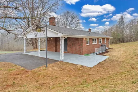 Exterior - 1225 Old Ferrum Rd, Ferrum, VA 24088 photo 6 of 12