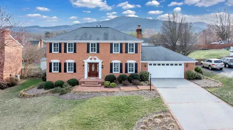 710 Joan Cir, Salem, VA 24153