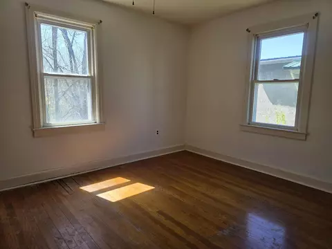 631 E Kline St, Covington, VA 24426 photo 11
