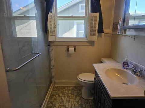 631 E Kline St, Covington, VA 24426 photo 14