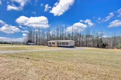 1533 Hollywood Rd, Appomattox, VA 24522 photo 6