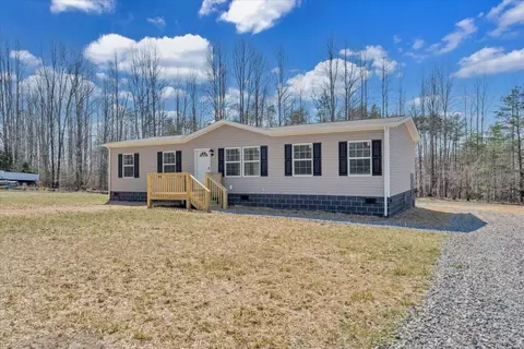 1533 Hollywood Rd, Appomattox, VA 24522 photo 4