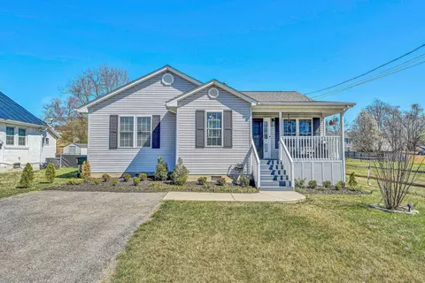 512 Goodwin Ave, Salem, VA 24153