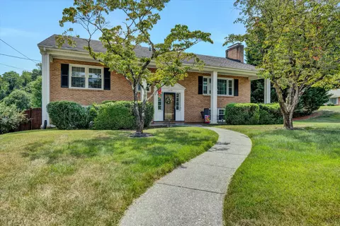 5342 Luwana Dr, Roanoke, VA 24018