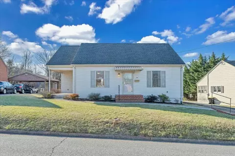 120 High St, Rocky Mount, VA 24151