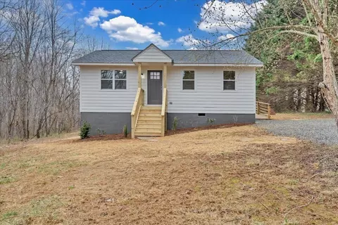 300 Ditto Branch Ln, Penhook, VA 24137