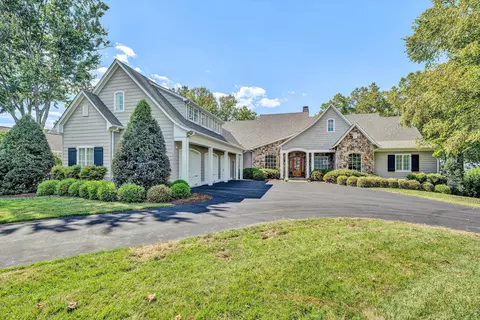 Exterior - 405 Island View Dr, Penhook, VA 24137 photo 2 of 22
