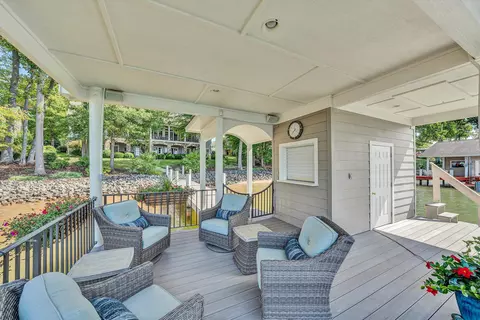 Exterior - 405 Island View Dr, Penhook, VA 24137 photo 21 of 22