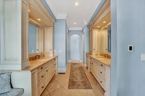 Entry Way - 405 Island View Dr, Penhook, VA 24137 photo 6 of 8