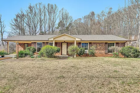499 Ridge Rd, Collinsville, VA 24078