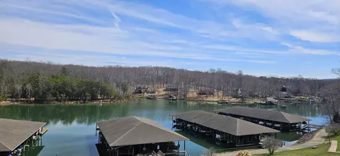 1103 Mariners Way #4, Huddleston, VA 24104