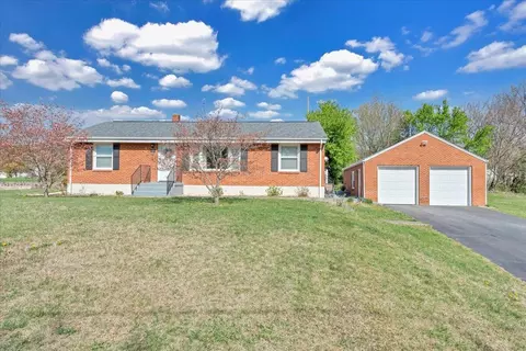 6506 Laban Rd, Roanoke, VA 24019