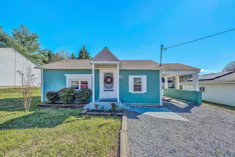 1355 Gillette Ave SE, Roanoke, VA 24014