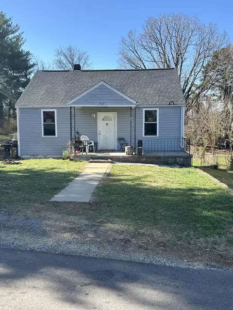 3828 Michigan Ave NW, Roanoke, VA 24017