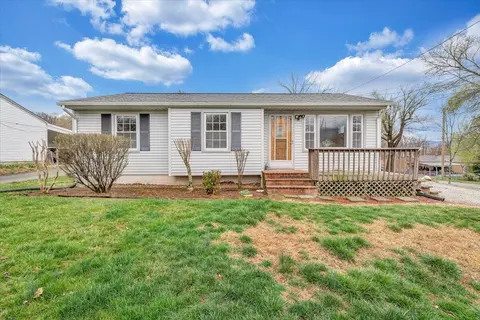 1602 Gaines St, Salem, VA 24153