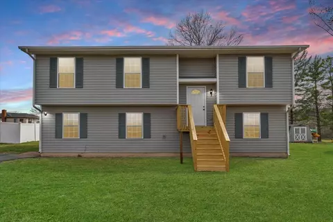 143 Clubhouse Dr, Roanoke, VA 24019