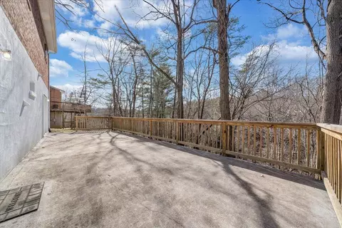 324 Longview Ct, Pulaski, VA 24301 photo 32