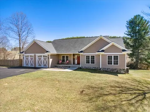 Exterior - 4030 Old Baltimore Rd, Draper, VA 24324 photo 2 of 41