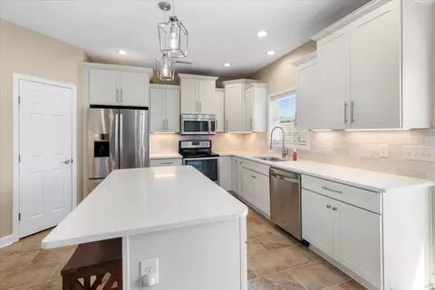 Kitchen - 4030 Old Baltimore Rd, Draper, VA 24324 photo 4 of 8