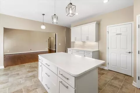 Kitchen - 4030 Old Baltimore Rd, Draper, VA 24324 photo 7 of 8