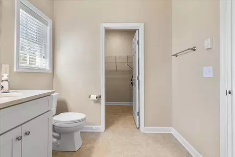 Entry Way - 4030 Old Baltimore Rd, Draper, VA 24324 photo 4 of 4