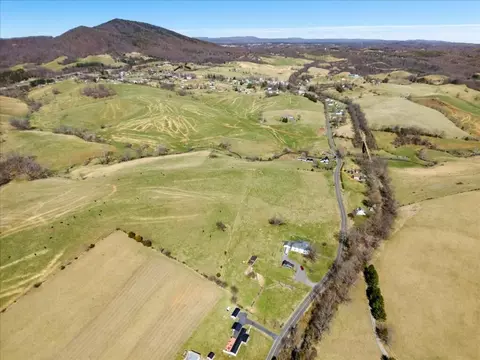 View/Area - 4030 Old Baltimore Rd, Draper, VA 24324 photo 13 of 13
