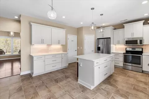 Kitchen - 4030 Old Baltimore Rd, Draper, VA 24324 photo 3 of 8