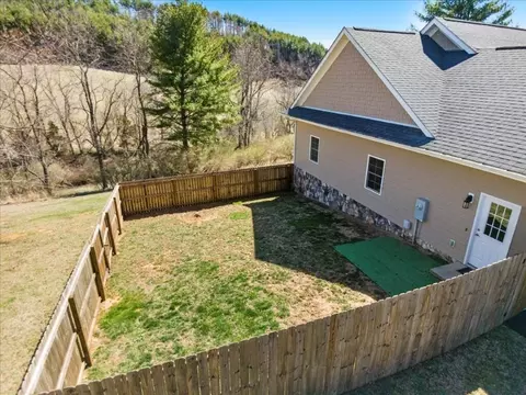 Exterior - 4030 Old Baltimore Rd, Draper, VA 24324 photo 26 of 41