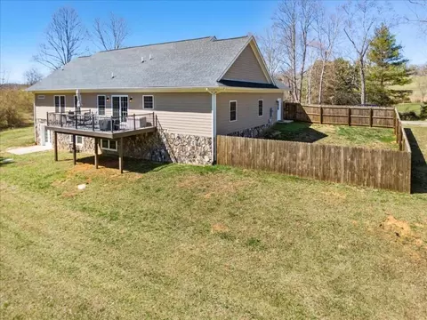 Exterior - 4030 Old Baltimore Rd, Draper, VA 24324 photo 22 of 41