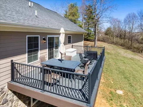 Exterior - 4030 Old Baltimore Rd, Draper, VA 24324 photo 17 of 41