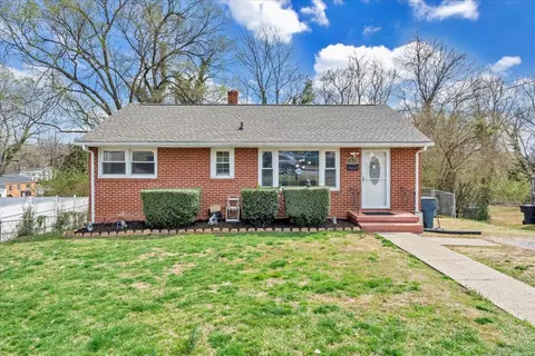 1437 Wellsley St NW, Roanoke, VA 24017