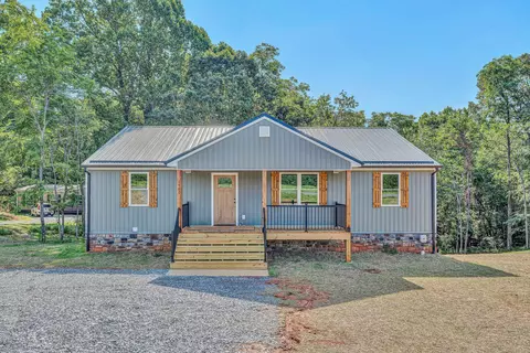1460 White House Rd, Moneta, VA 24121