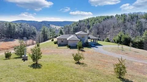 380 382 River Ridge Rd, Copper Hill, VA 24079