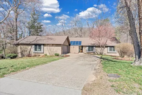 2498 Wolf Run, Vinton, VA 24179