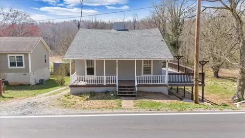 2055 Appalachian Dr, Martinsville, VA 24112