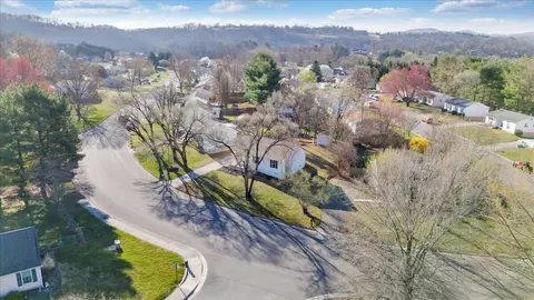 3350 Springtree Dr NE, Roanoke, VA 24012 photo 38