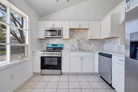 3350 Springtree Dr NE, Roanoke, VA 24012 photo 5