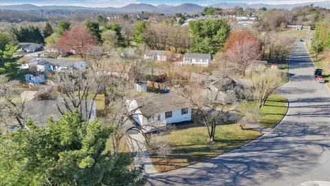 3350 Springtree Dr NE, Roanoke, VA 24012 photo 37